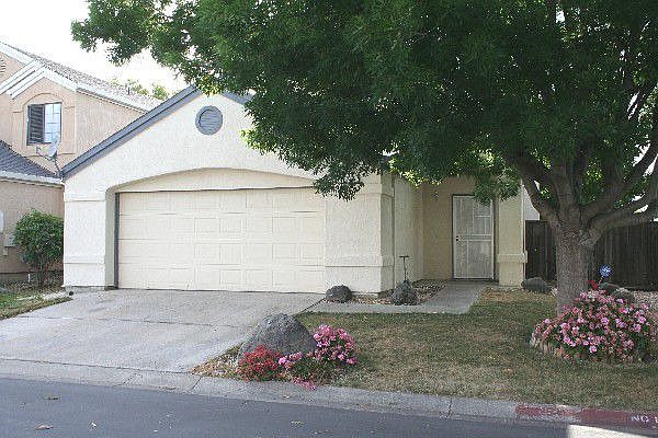 1st image of 630 Mockingbird Ln