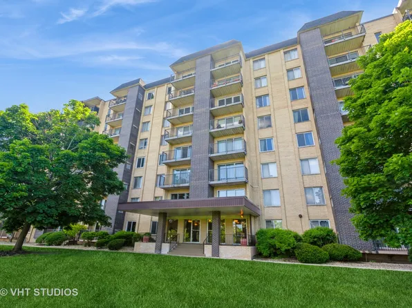 5400 Walnut Ave Unit 503, Downers Grove, IL 60515