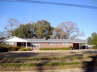 319 Adams Dr, Crestview, FL 32536