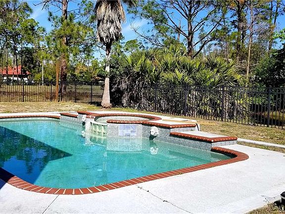 3rd image of 15981 Country Ct