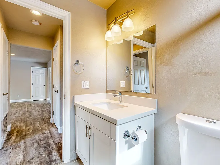 2540 Campbell Dr — Photo 17