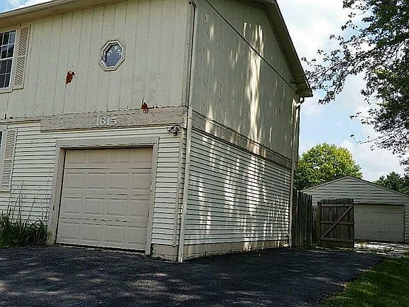 2nd image of 1615 N Moores Ct