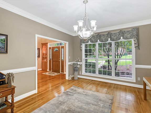 5th image of 973 Shadwell Drive