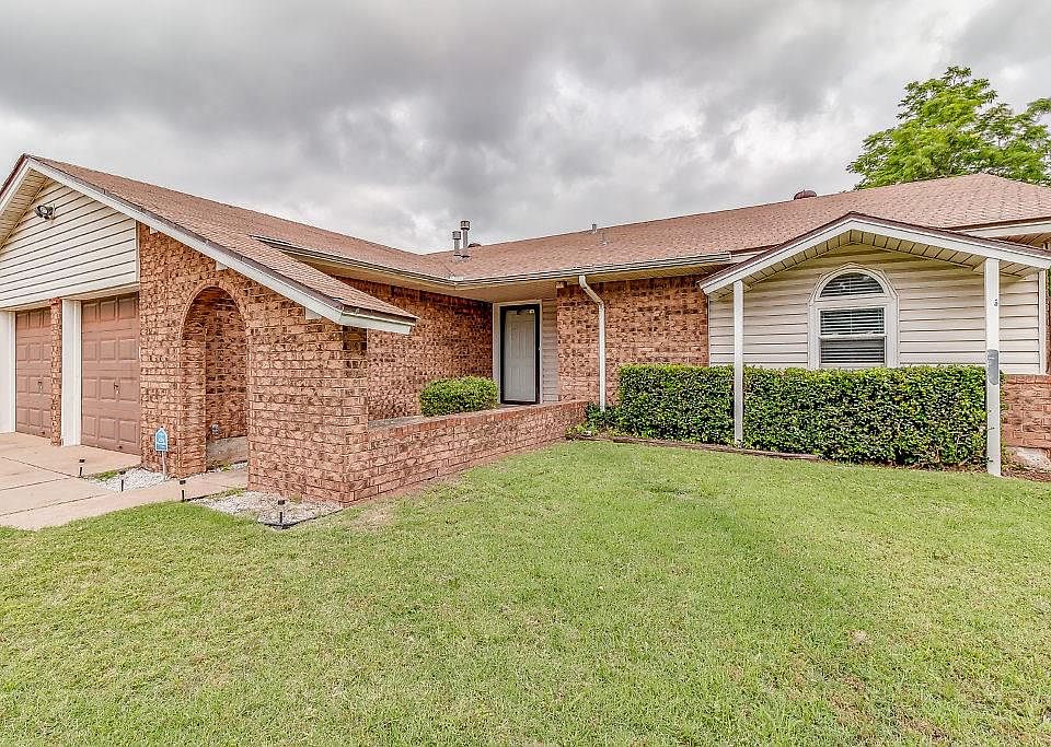 1st image of 3405 Royalwood Cir