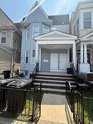 89 Oak Street