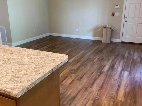 3rd image of 2201 W Canyon Dr