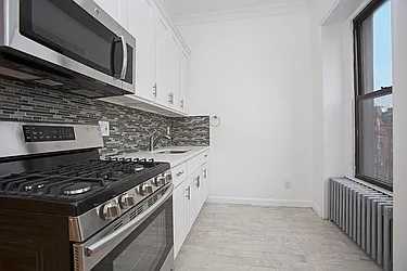 Rented by Space Marketing Shop