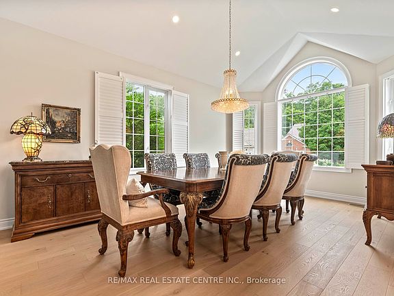 3rd image of 235 Ridge Rd