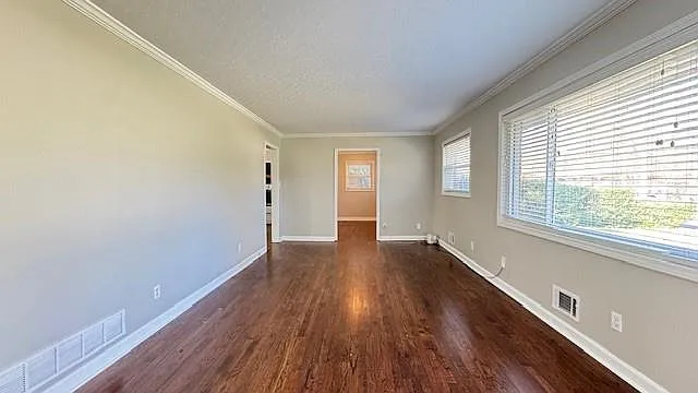 552 Sybil Ln SE #B — Photo 13
