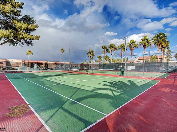3rd image of 5240 Indian River Dr Unit 275