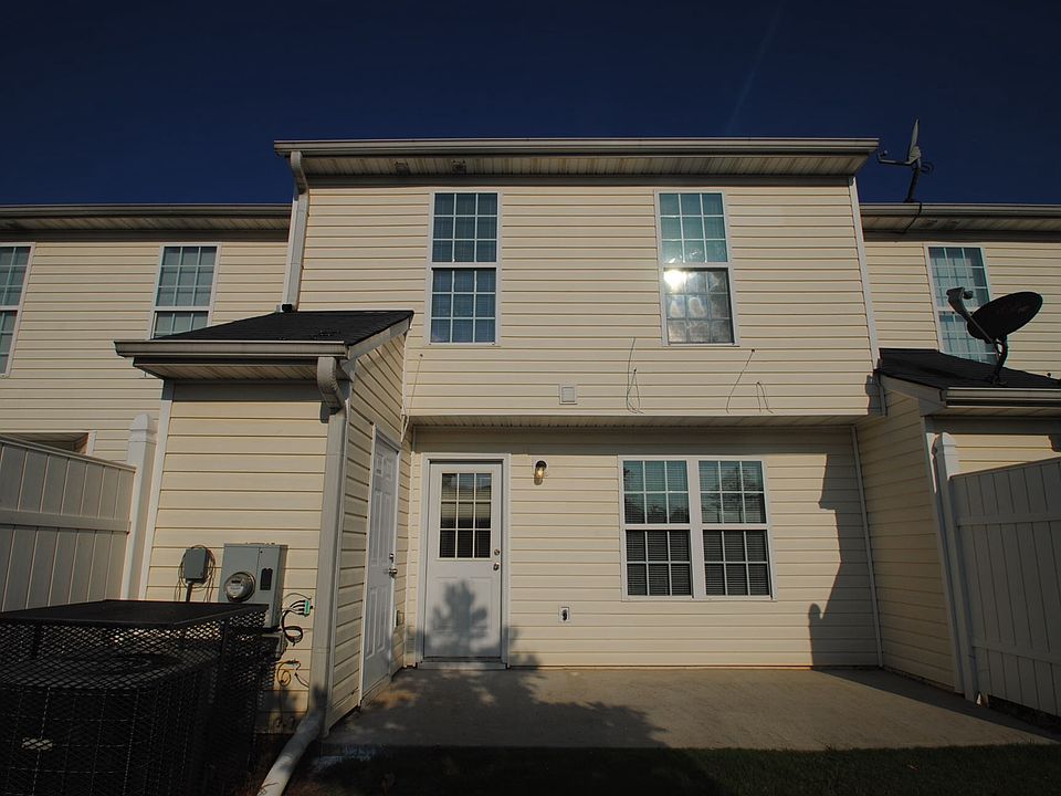 2nd image of 11440 S Grove Dr