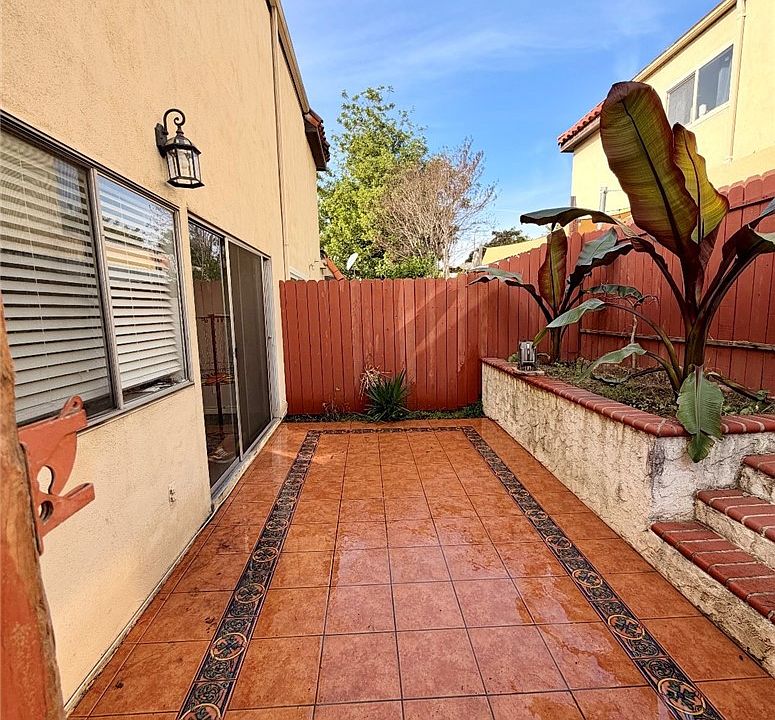 1st image of 1367 3rd St