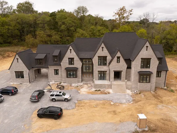 7019 Belcastle Ln, College Grove, TN 37046