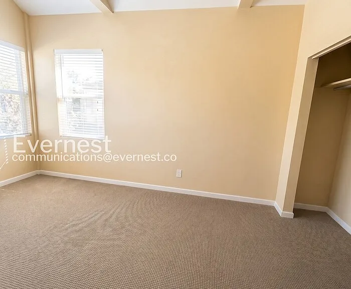 2234 W Palmer St — Photo 7