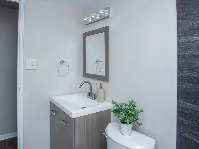 Cedar Court apartments — Photo 15