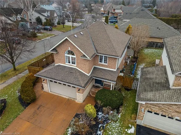 83 Udell Way, Grimsby, ON L3M 5K9