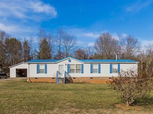 147 Willie Ln, Cowpens, SC 29330