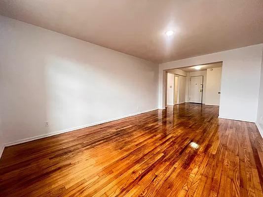 Rented by Queens Apartments Realty LLC | media 1