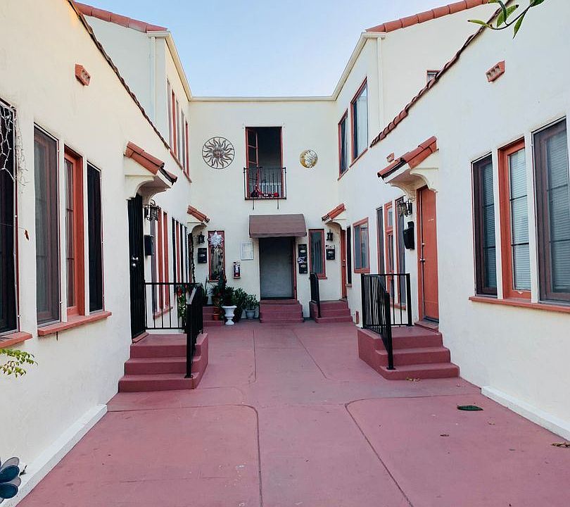 1st image of 624 W F St #8115436