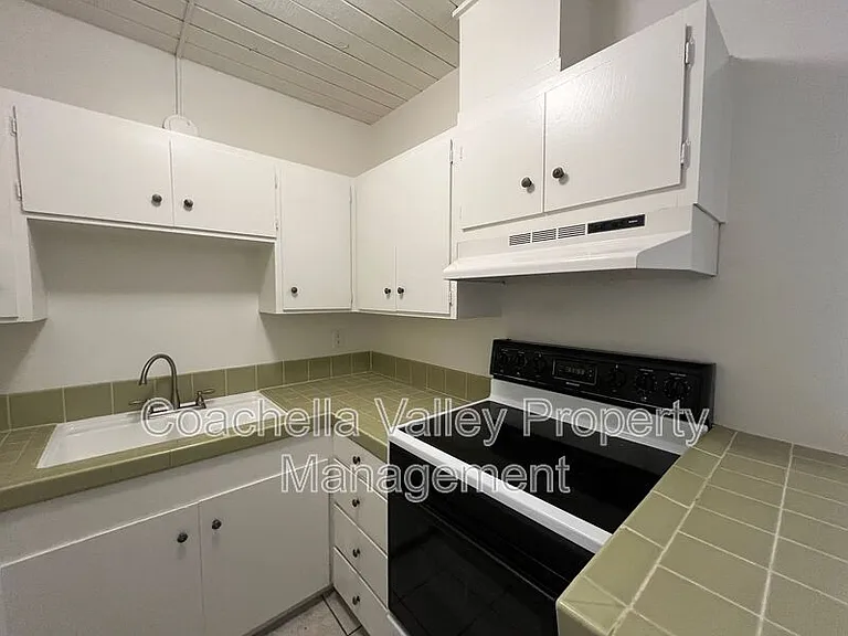1900 E Baristo Rd #5 — Photo 10