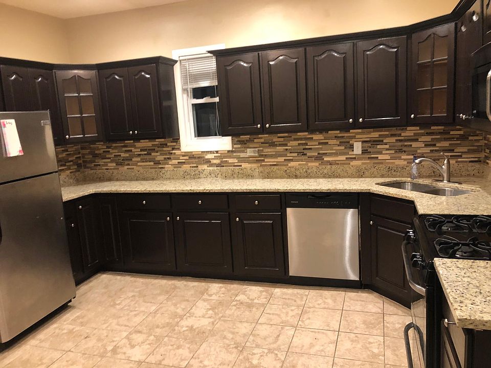 1st image of 2870 W Henderson St #1