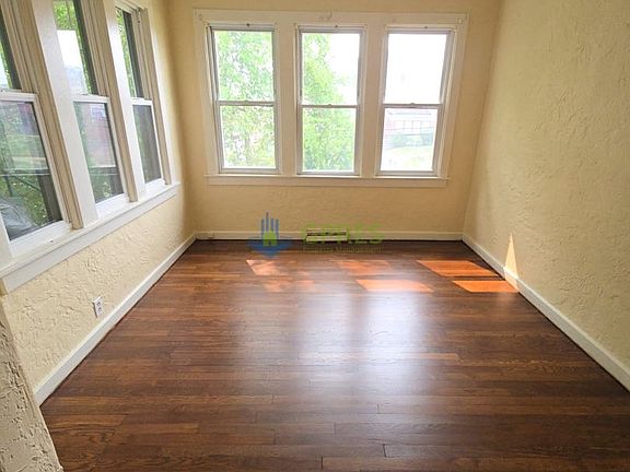 4th image of 510-522 6th St #601-609
