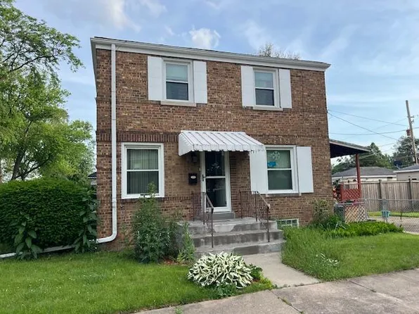 400 Geneva Ave, Bellwood, IL 60104