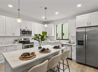 266 Park Lake St #19, Orlando, FL 32803