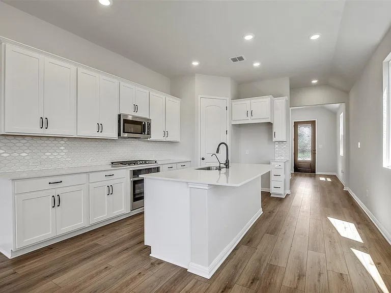 240 Denali Way — Photo 8