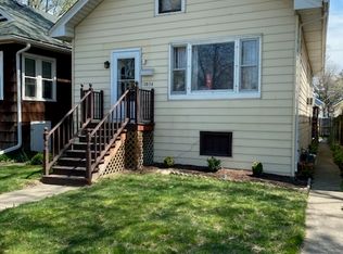 1034 S Cuyler Ave, Oak Park, IL 60304