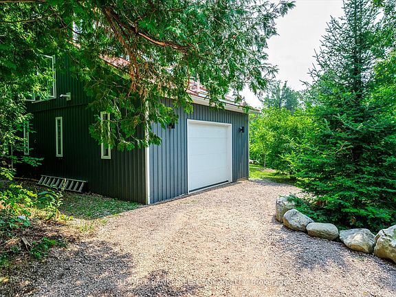 3rd image of 411 Fidlar Glen Rd