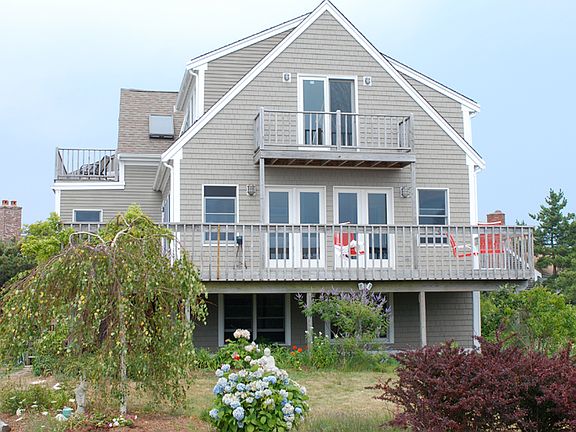 Side and partial yard