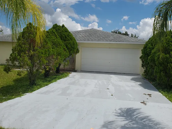 735 Toulon Dr, Kissimmee, FL 34759