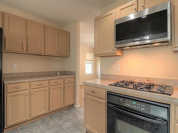 4th image of 7304 Marsland Ln
