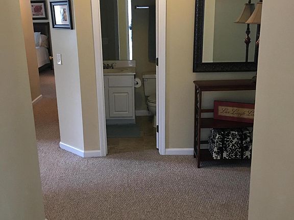 5th image of 2920 Mulberry Lane #D