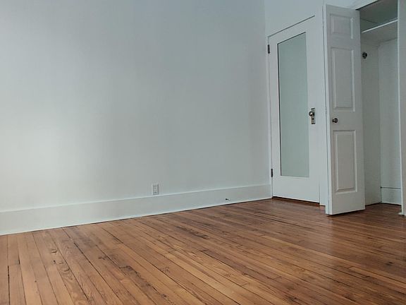 5th image of 2852 Colden Ave #2