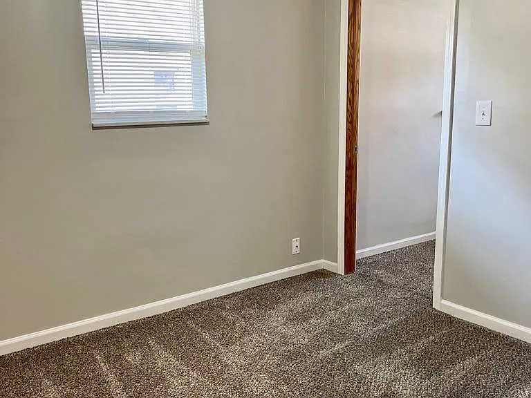 6313 Hamilton St — Photo 31