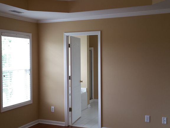 4th image of 2807 McGee Ct