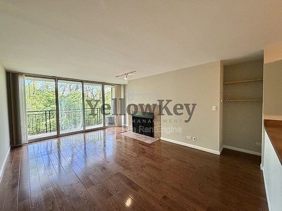 3rd image of 5820 Oakwood Dr Unit 2H