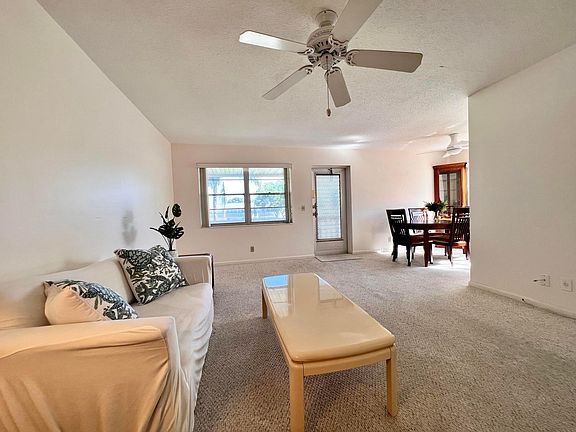 4th image of 85 Windsor D
