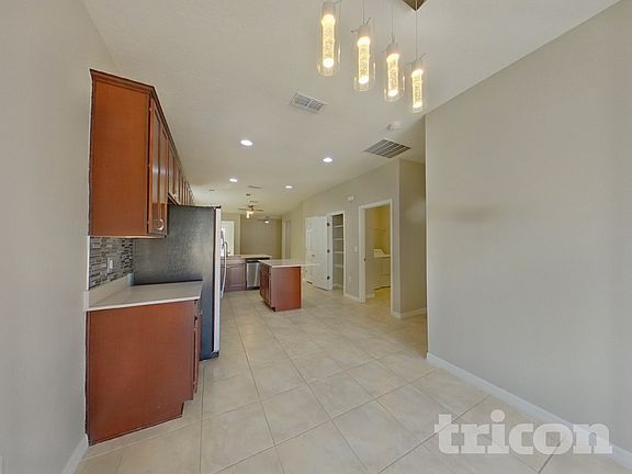 5th image of 2743 Red Horse Dr