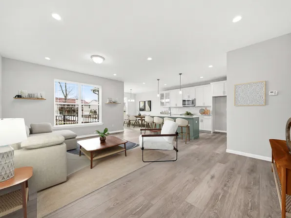 41 Pheasant Ring Dr, Saint Peters, MO 63376