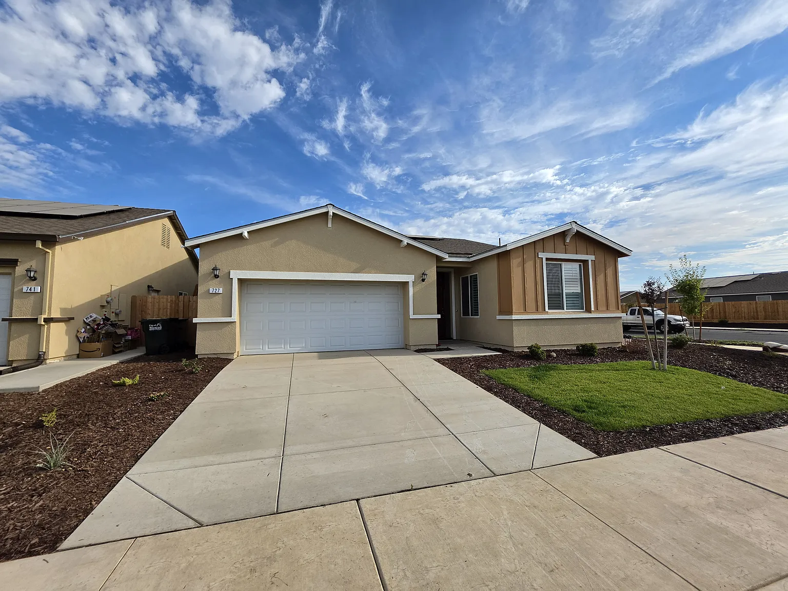 4 bed, 1750 sqft, $2,700 — Photo 2