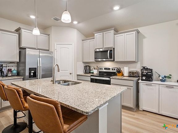 2nd image of 3903 Lorenzen Ct