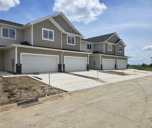 247 Bristlecone Dr Photo 1