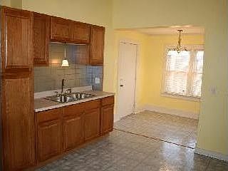 1st image of 3052 Silver Ave