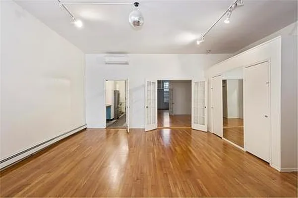 Rented by Bapple | media 3