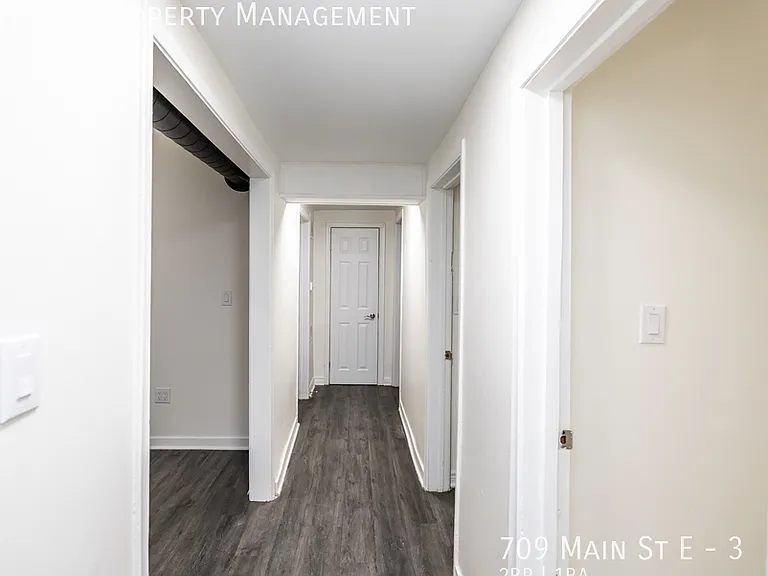 709 Main St E #3 — Photo 7
