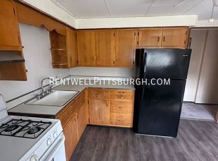 522 Cavitt Ave APT B, Trafford, PA 15085
