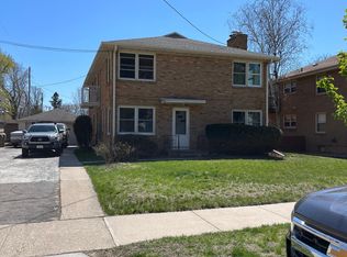 1009 Haywood Dr, Madison, WI 53715